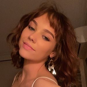 Meet your Posher, Alexandra